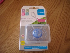 http://www.freesamples.co.uk/wp-content/uploads/2012/02/Free-Mam-Perfect-With-Self-Sterilising-Box1-300x225.jpg